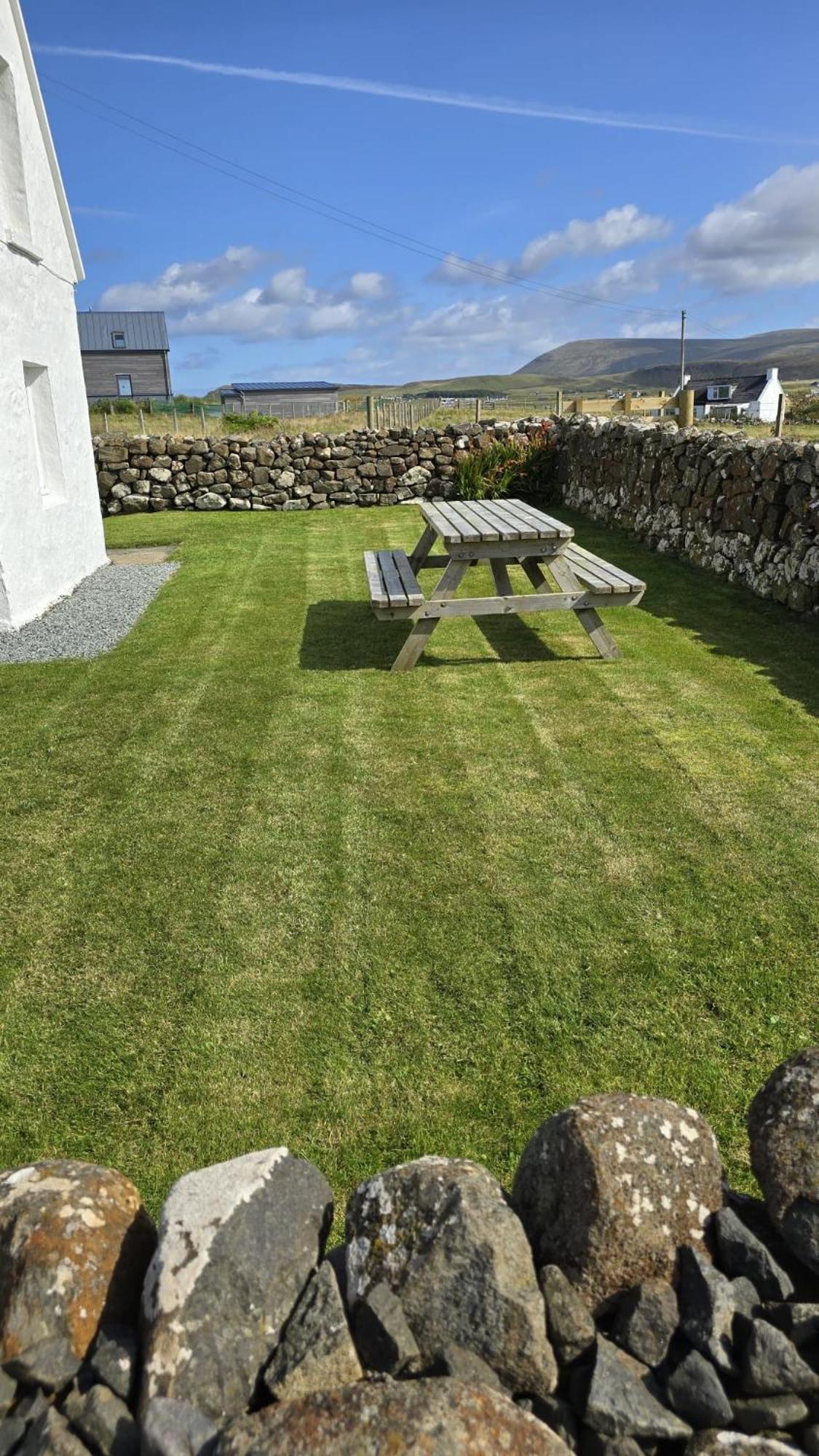 Cnoc Ruaraidh Cottage Kilmuir  Εξωτερικό φωτογραφία